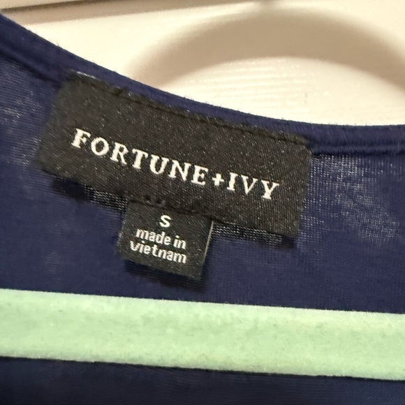 Navy Blue and White Polka Dot Sleeveless Tank Top - Picture 3 of 3